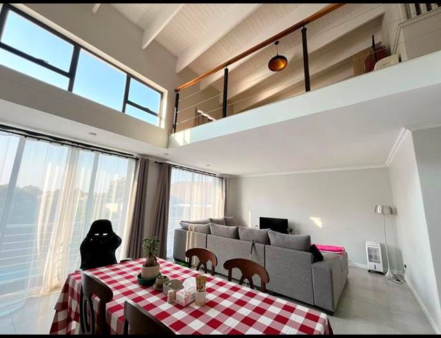 2 BEDROOM APARTMENT FOR SALE IN LYNNWOOD